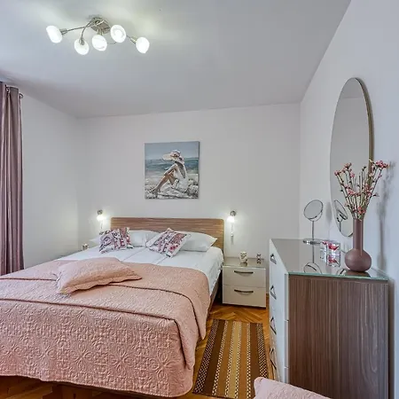 Mirjana Apartament *